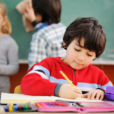 Yoga pour les enfants de maternelle et élémentaire